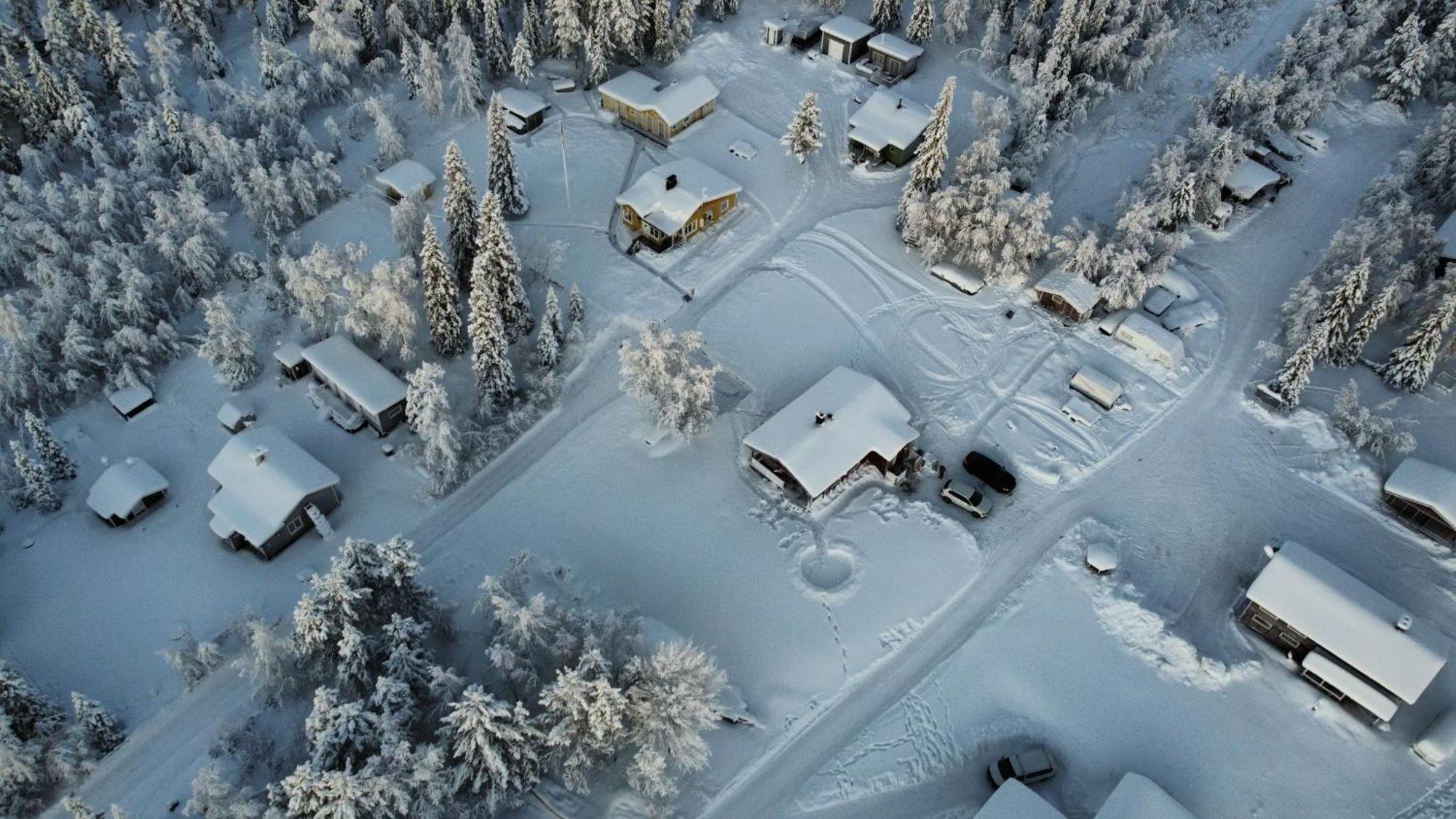 Little Adorable Red Villa Kiruna Ngoại thất bức ảnh