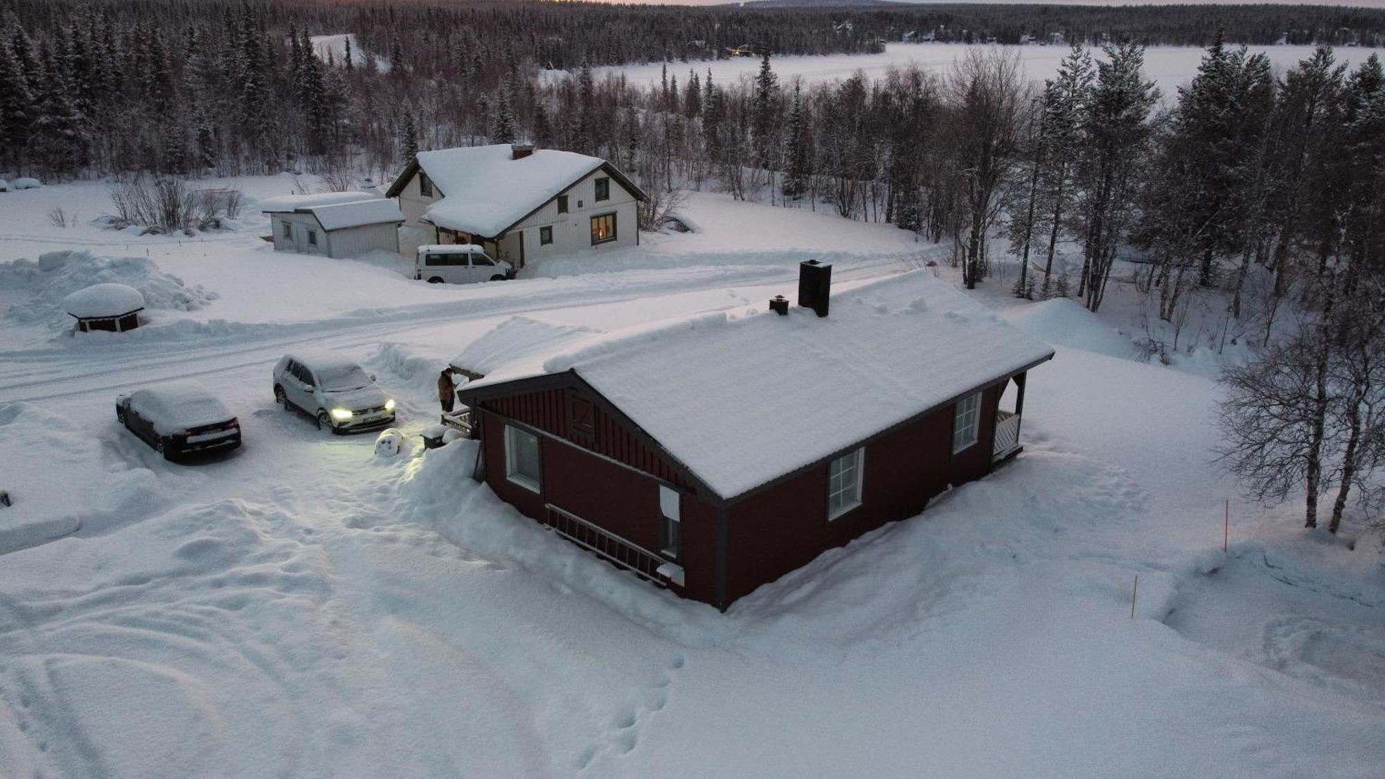 Little Adorable Red Villa Kiruna Ngoại thất bức ảnh